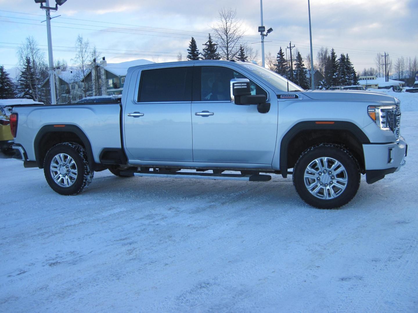 2021 silver /black GMC Sierra 2500HD Denali (1GT49REY0MF) , located at 9530 Old Seward Highway, Anchorage, AK, 99515, (907) 349-3343, 61.134140, -149.865570 - Low Miles on the GMC Sierra 2500 Denali Diesel. Come take a test drive. - Photo#2